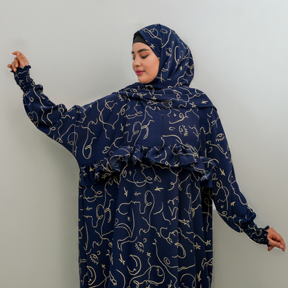 عباية محتشمة بتصميم عملي ولمسة أنثوية راقية  باللون الازرق و الذهبي
